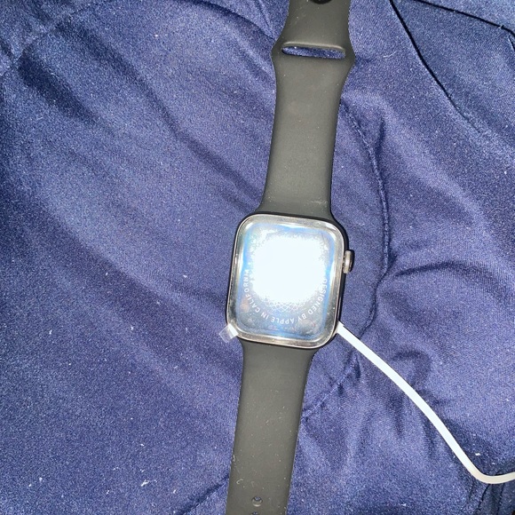 Apple Watch SE 44mm - Picture 1 of 2
